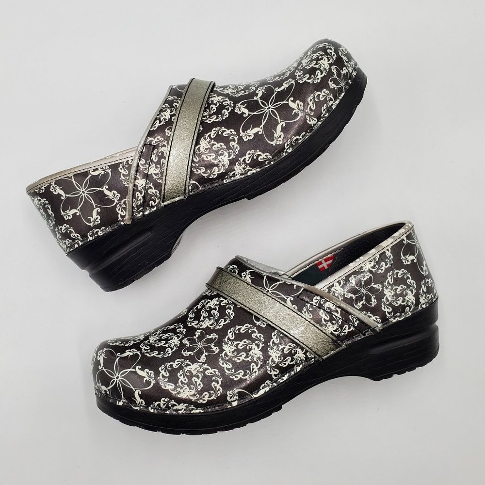 Sanita Danish Black & White Clogs - Picture 7 of 16